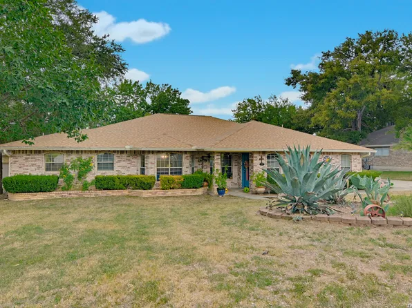 222 Montwood, Seguin, TX 78155