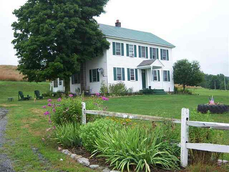 4th image of 249 SPRAGUETOWN Road