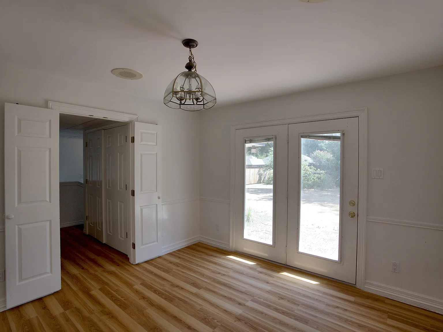3 bed, 1709 sqft, $3,200 — Photo 2