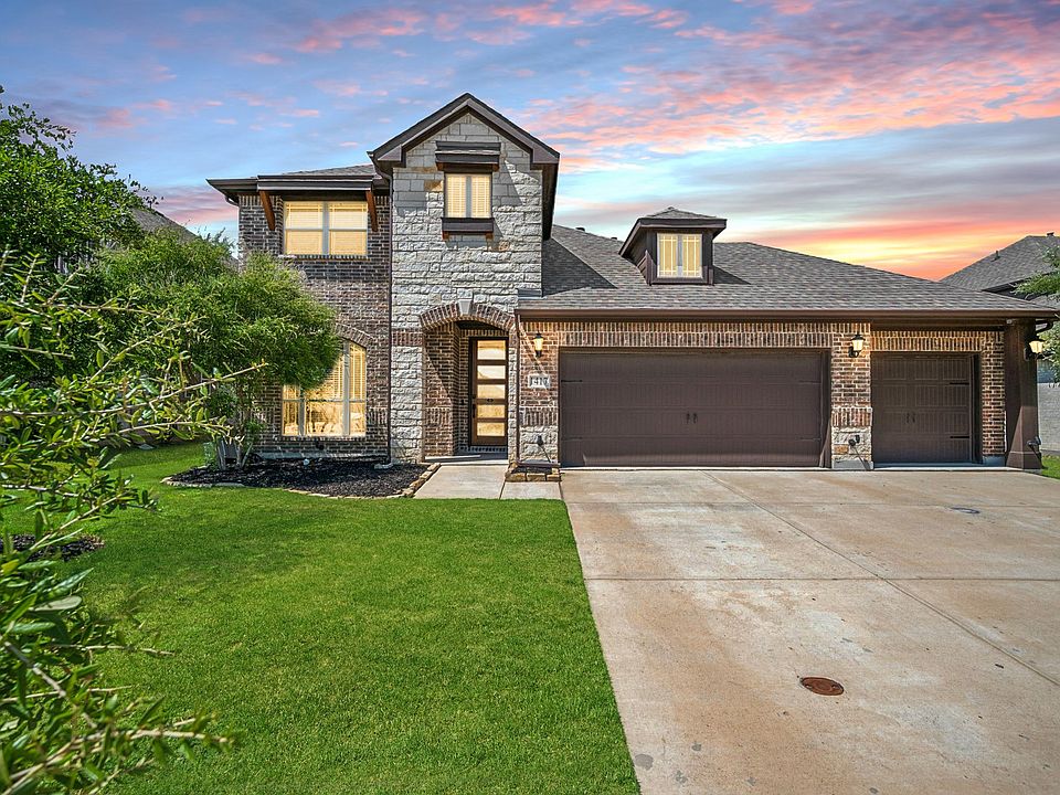 1st image of 1417 Stoneleigh Pl