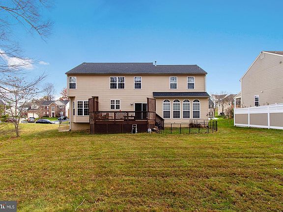 4th image of 14907 River Chase Ct
