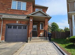 69 Milkweed Cres, Brampton, ON L7A 2G5