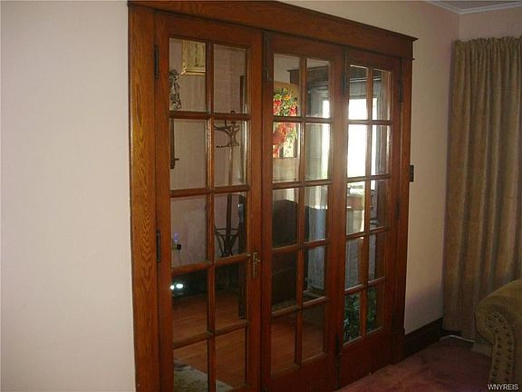 5th image of 2459 Cleveland Ave