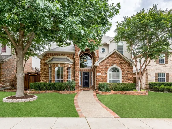 9225 Blue Water Dr, Plano, TX 75025