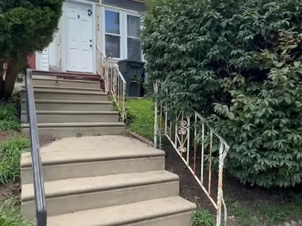 5146 Akron St, Philadelphia, PA 19124