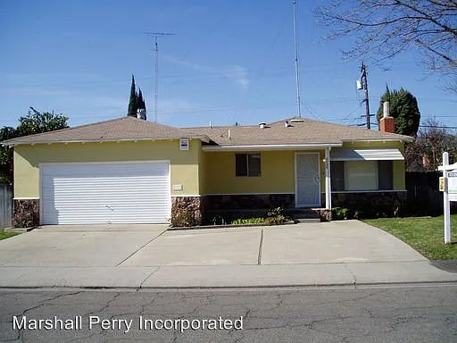 2209 Jasmin Ave photo 1