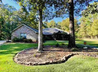 5425 Warner Dr, Brandon, MS 39042