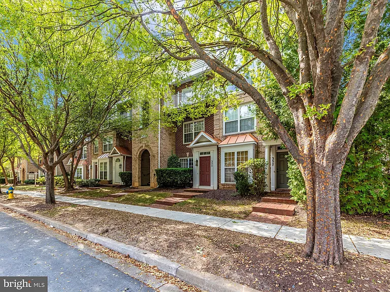 353 Fallsgrove Dr #A-51 — Photo 32