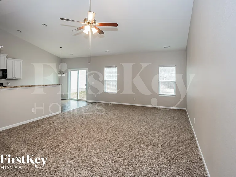 1828 Allegheny Dr — Photo 4