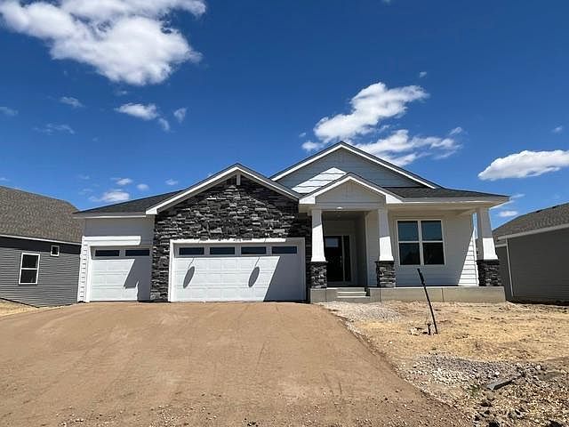 1st image of 4916 Jandura Bay NE