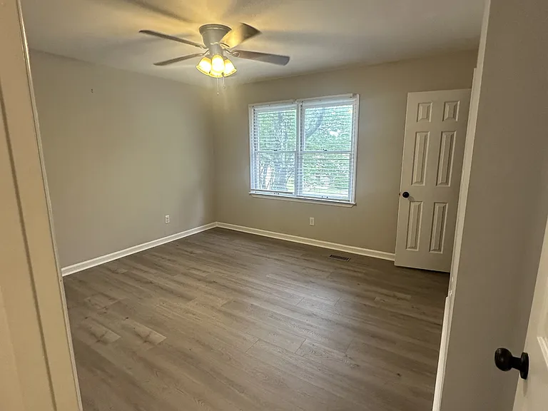 1722 Ward Ave NE #1 — Photo 7