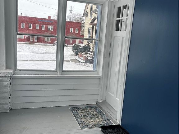 3rd image of 311 6th St