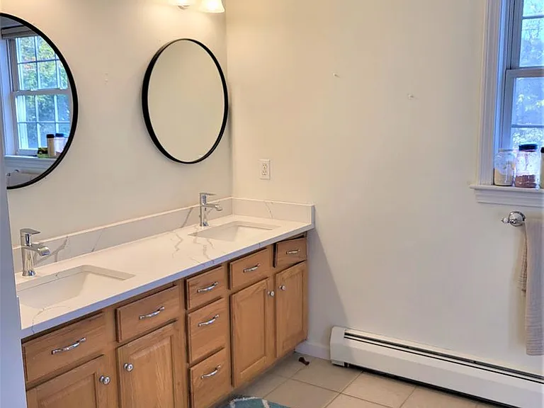 21 Hines Rd — Photo 11