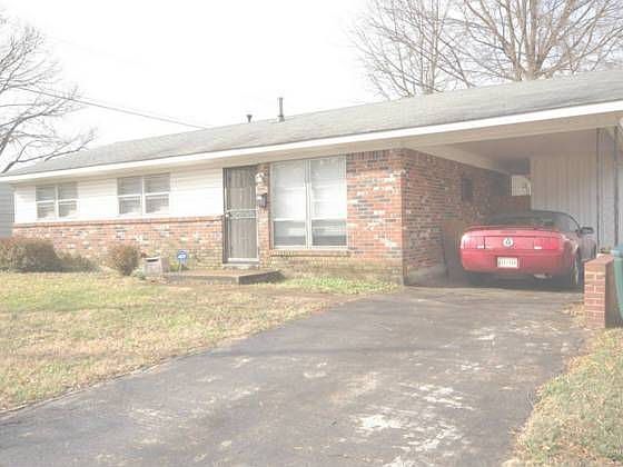 1st image of 829 Angelina Pl
