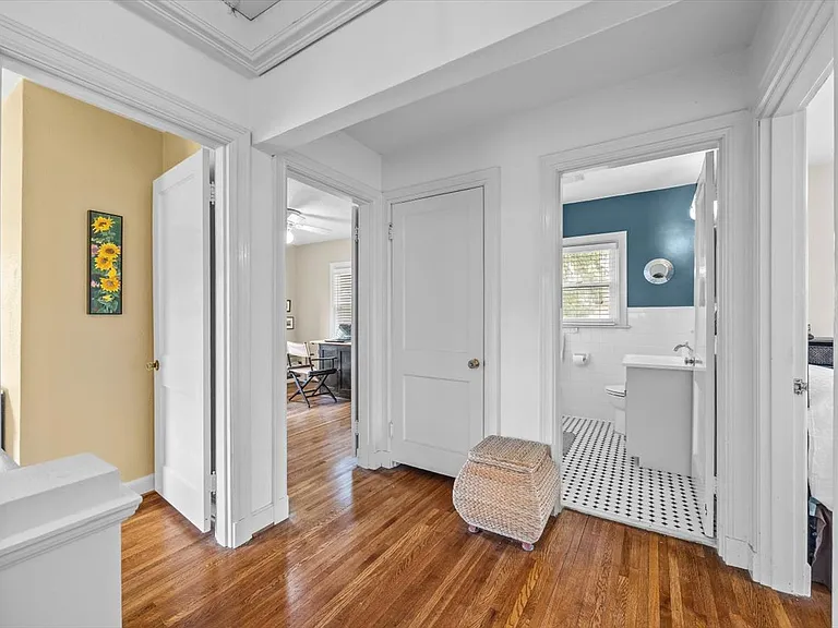 932 Woodrow Ave — Photo 22