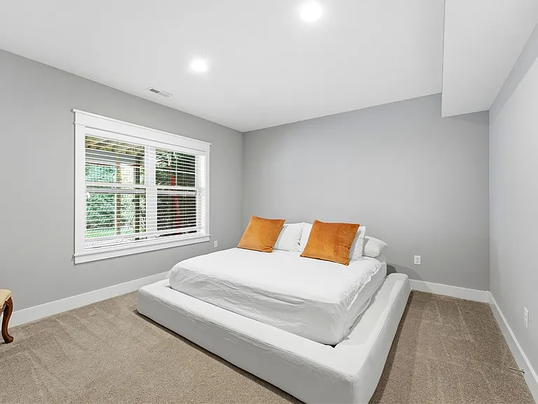 666 Chilliwack Ln — Photo 39