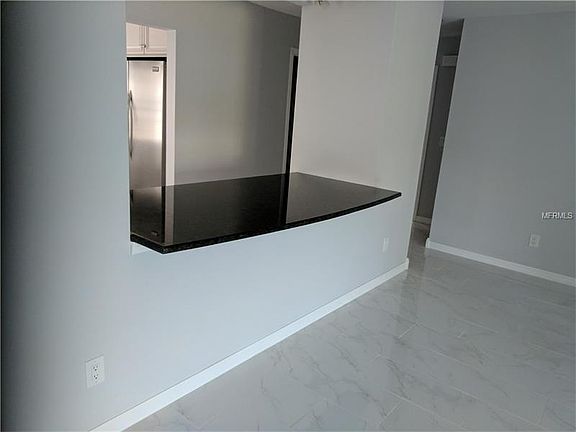 5th image of 1218 W Del Webb Blvd