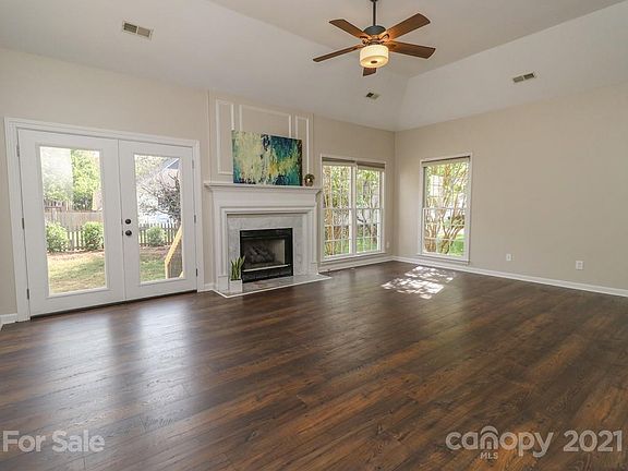 4th image of 7212 Fortrose Ln