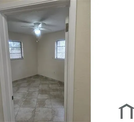 3001 N 73rd Ter — Photo 21