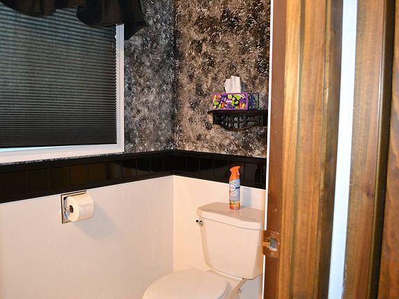 5th image of 2730 Cheyenne Ln