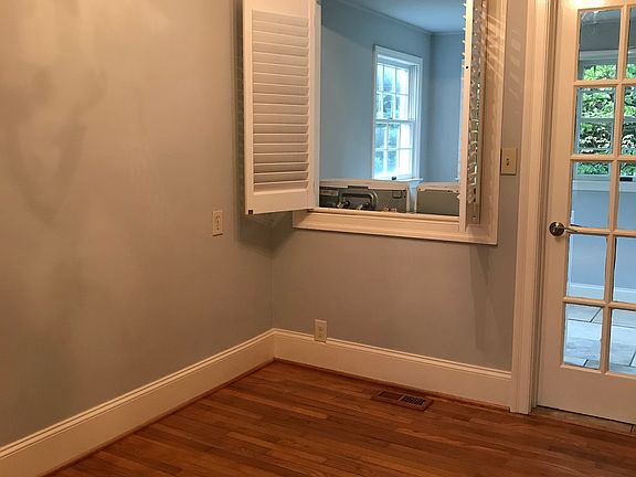 5th image of 804 D N Avalon Rd #D