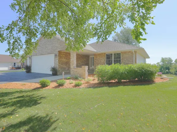 1008 Fairway Blvd, Howard Lake, MN 55349