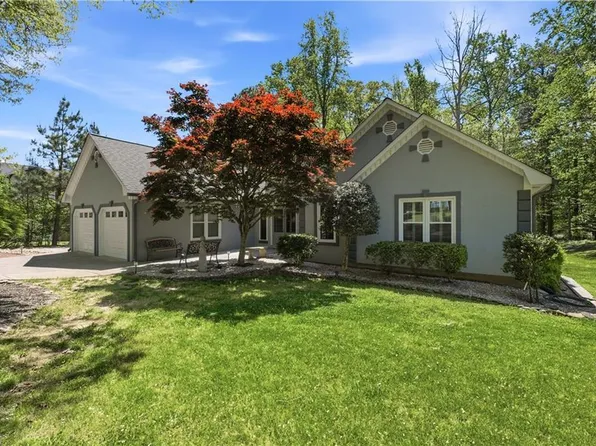 1104 Fox Ln, Woodstock, GA 30188