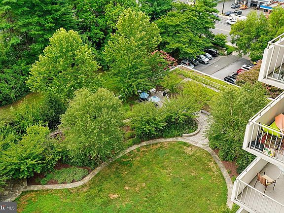 2nd image of 5101 River Rd APT 1514