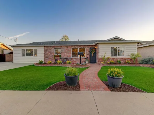 9243 Stoyer Dr, Santee, CA 92071