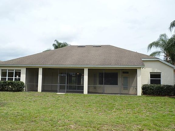 3rd image of 2921 Hampton Place Ct