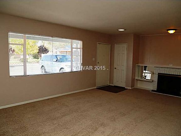 2nd image of 221 Circle Dr