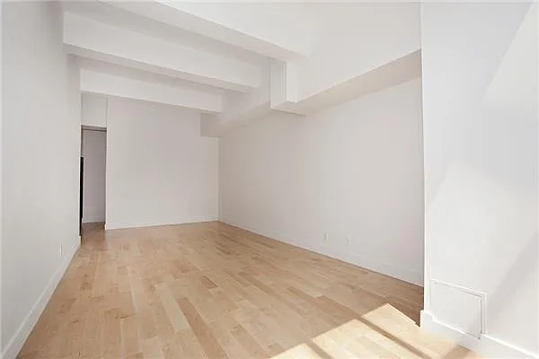 Sold by Space Marketing Shop | media 9