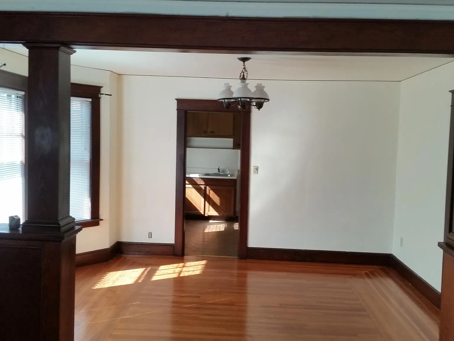 2 bed, 1000 sqft, $2,150 — Photo 3