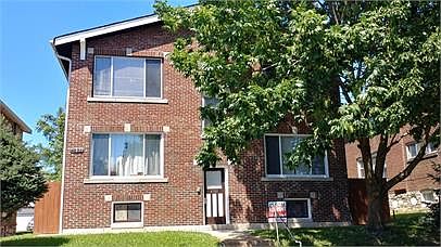 Quaint Four Family in a quiet, safe neighborhood!