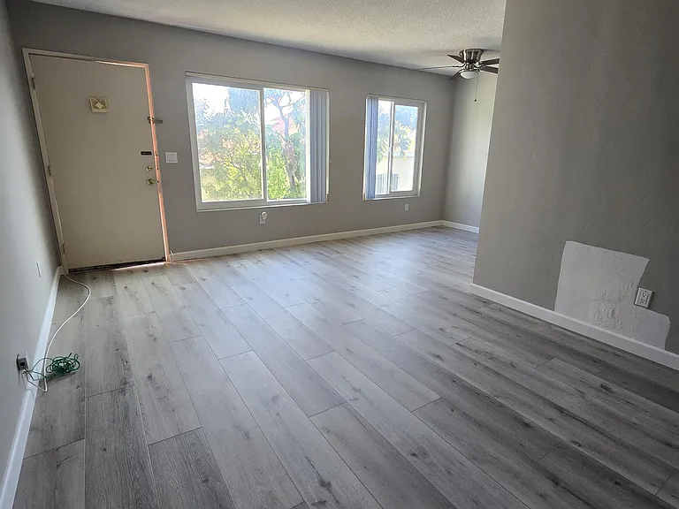 3838 1st Ave #7 — Photo 6