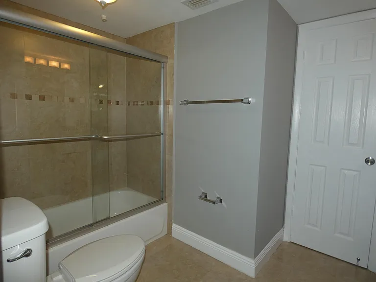 2841 N Oakland Forest Dr #207-1 — Photo 42