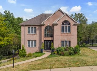 5233 Karrington Dr, Gibsonia, PA