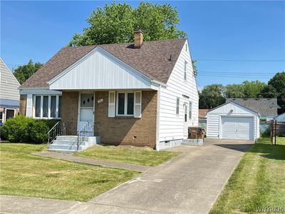 96 Kemp Ave, Cheektowaga, NY, 14225
