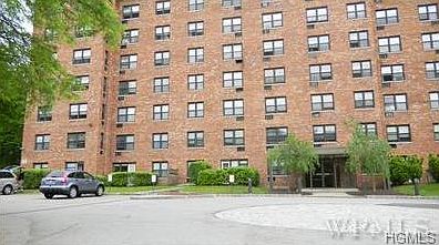 1st image of 81 Charter Cir APT 6A