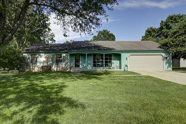 1st image of 2114 Bonnie Ln