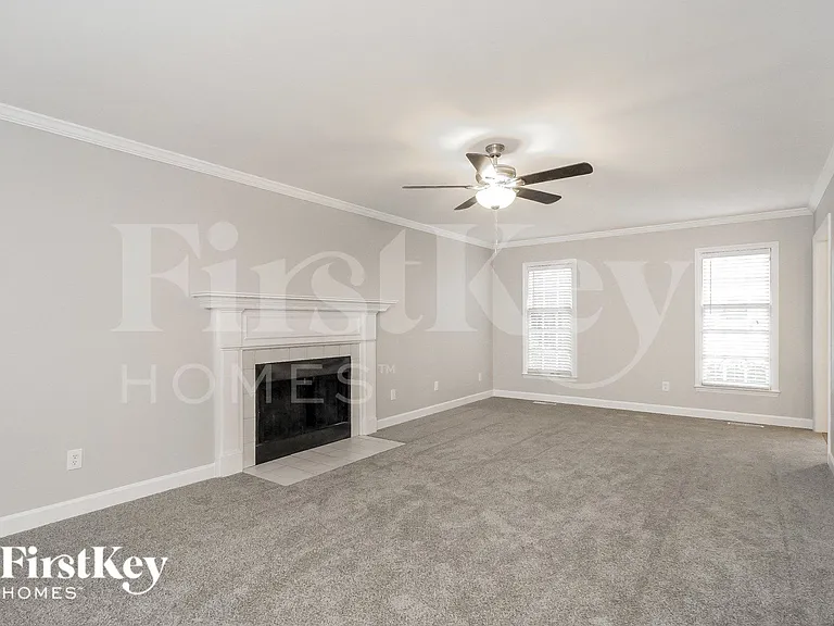 6866 Greenbrook Dr — Photo 4