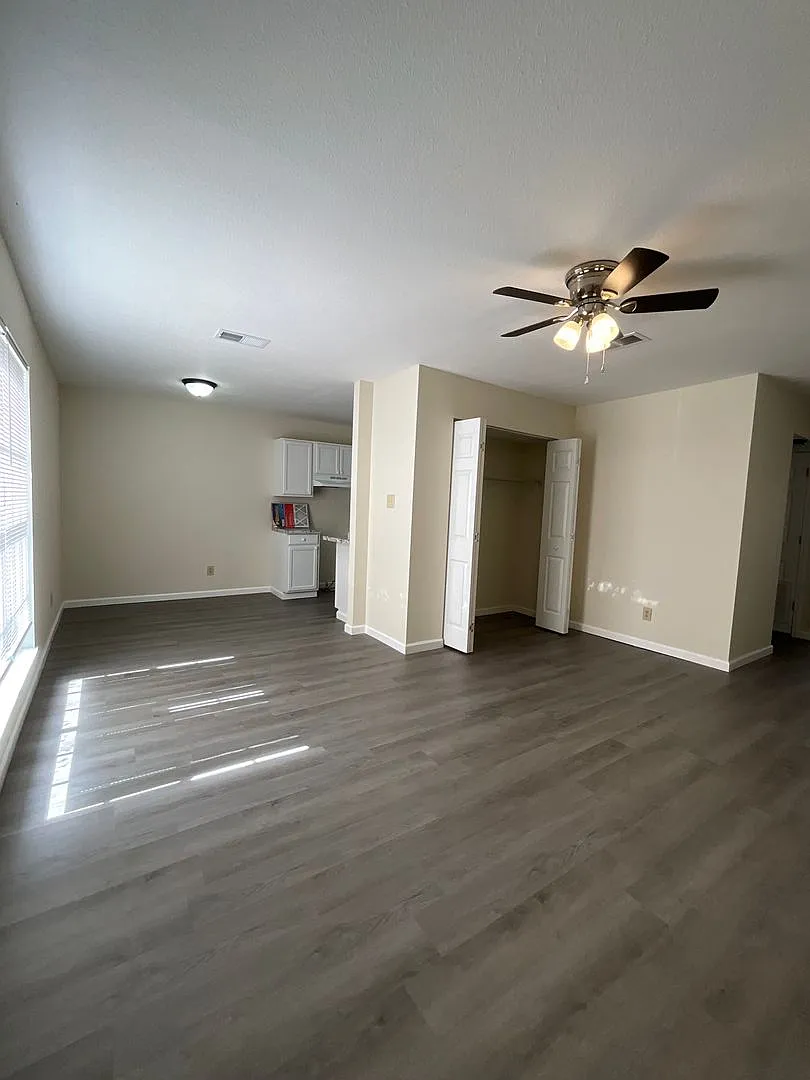 Sarver Apartments — Photo 3