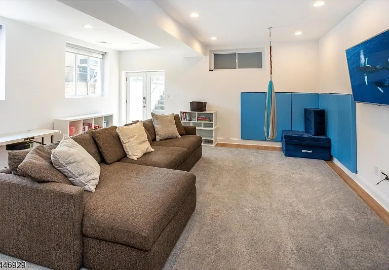 8 Willard Pl — Photo 8