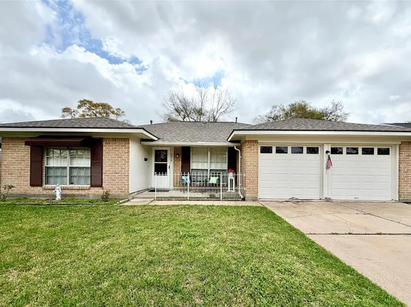 926 Richvale Ln, Houston, TX 77062