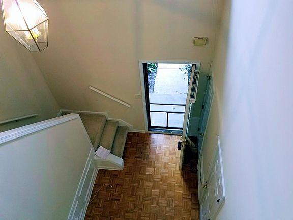3rd image of 420 Carnwath Ct
