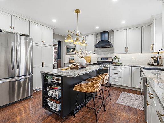 5th image of 13149 W Baywood Ln