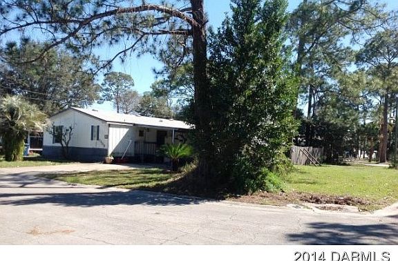 3rd image of 1309 Village Ln