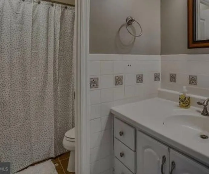 356 Volley Ct — Photo 8