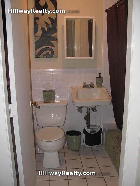 2nd image of 1472 Tremont St #5