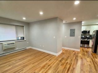 6953 N Sheridan Rd #316, Chicago, IL 60626